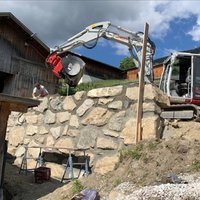 Natursteinmauer von Erdbau Dominic